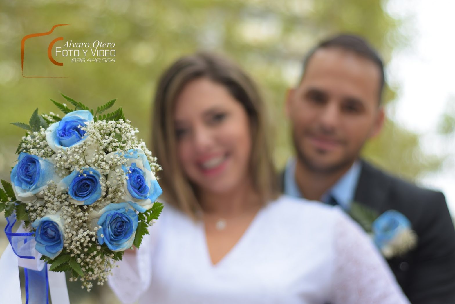 Fotógrafo profesional para bodas captando el primer baile de los novios
