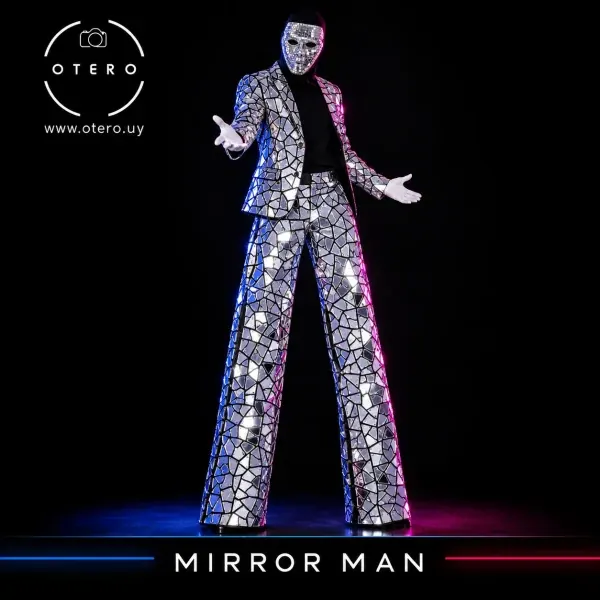 Mirror Man de Otero, representación ilustrativa basada en el personaje de referencia